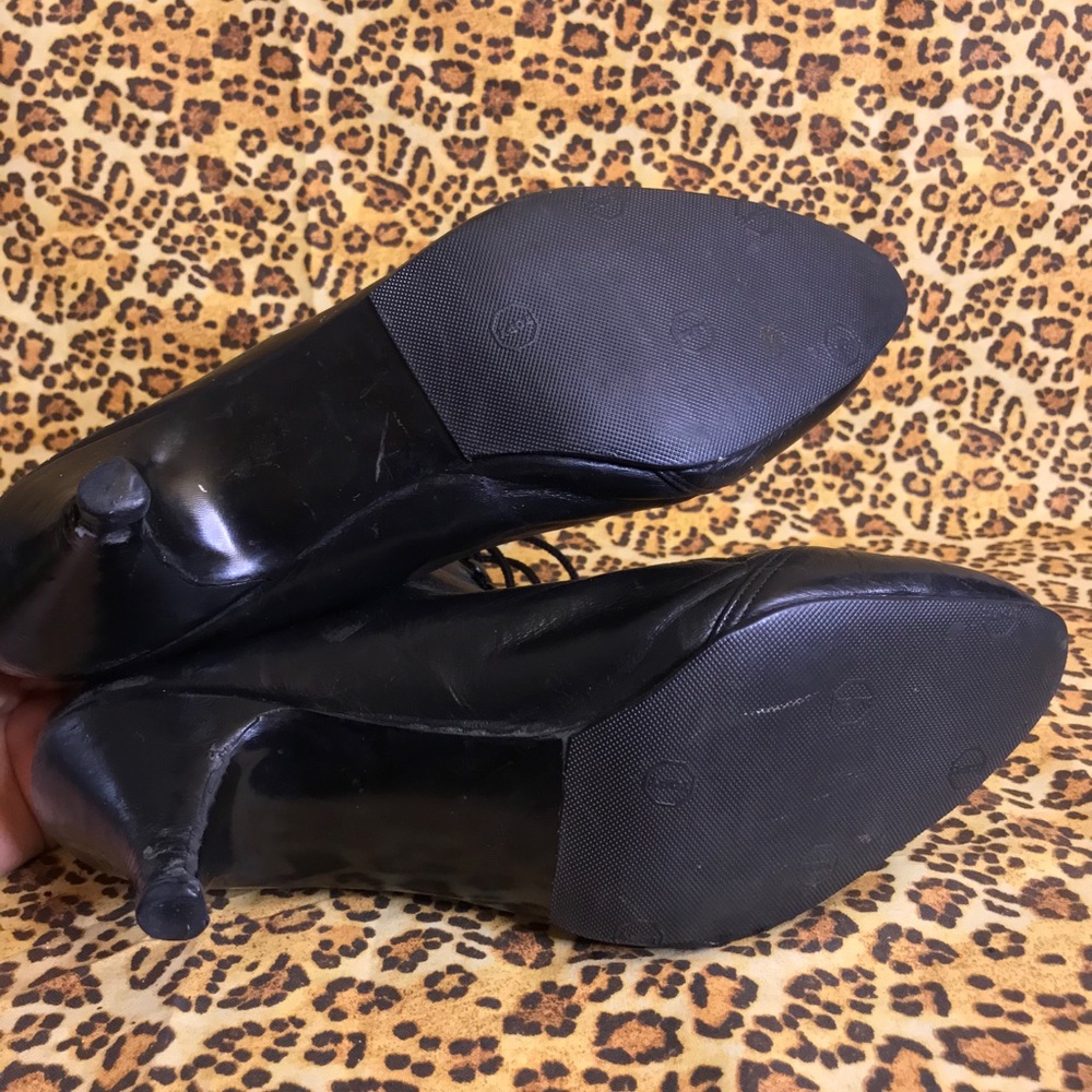 Vintage Lace Up Granny boots - Picture 8 of 9